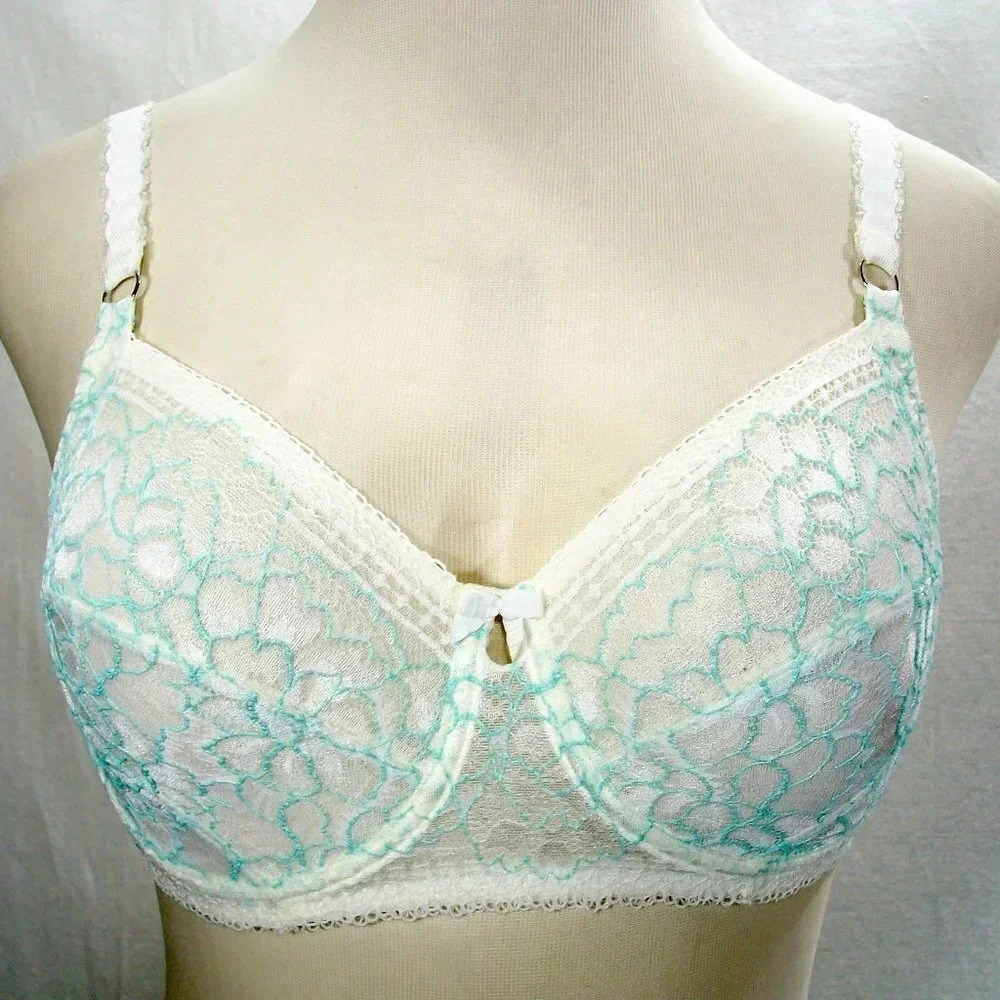 32A Amoena Adriana Lace Wire Free Mastectomy Bra NWT